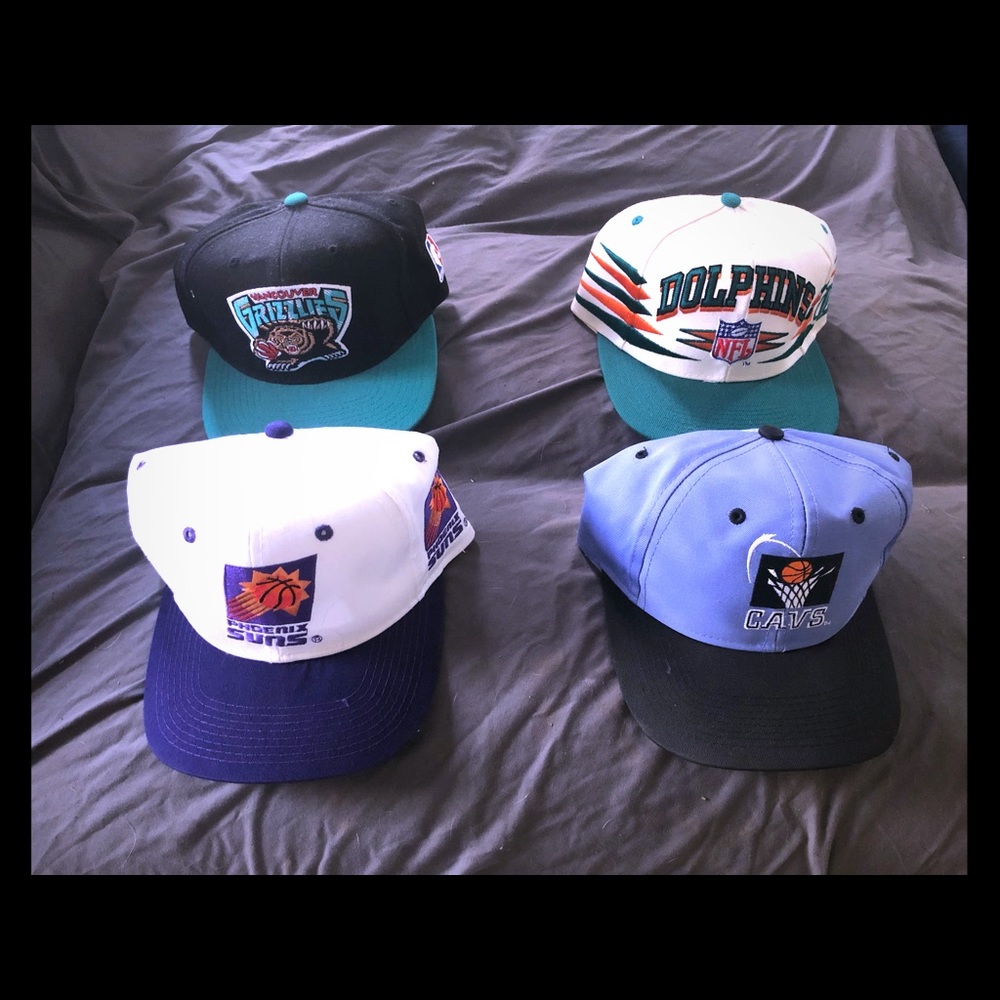 9 Hats 8$ each